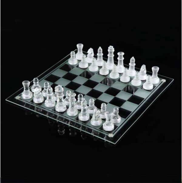 Fine crystal chess board  with mirror surface - Image 3